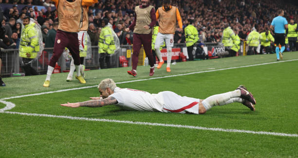 际舞台上展 际舞台上展