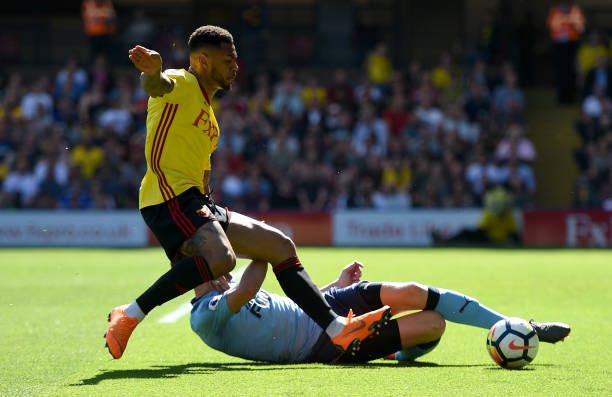 凌空射门是 凌空射门是