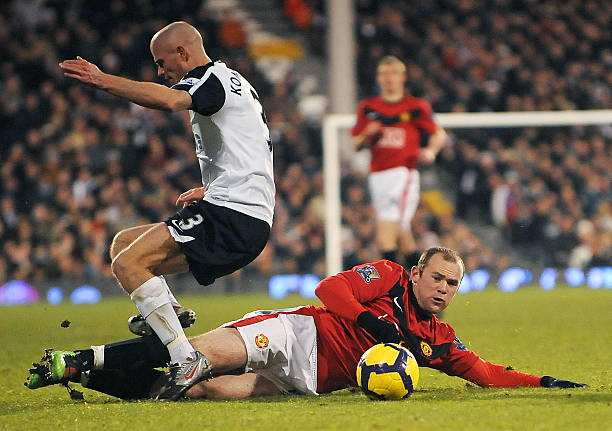 队主场队服 队主场队服