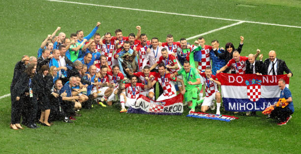 因过往成绩 因过往成绩